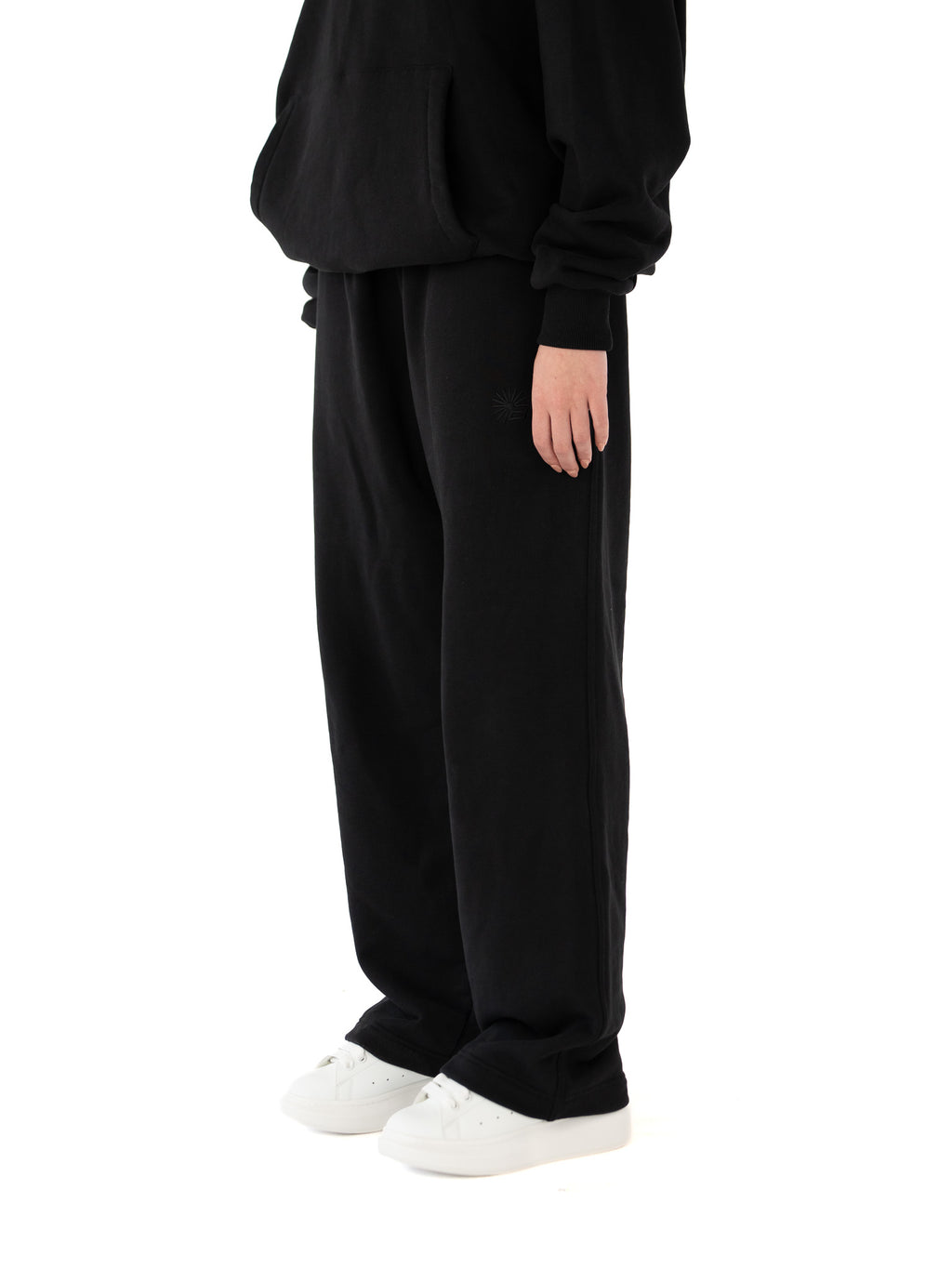 BASIC JOGGER - BLACK